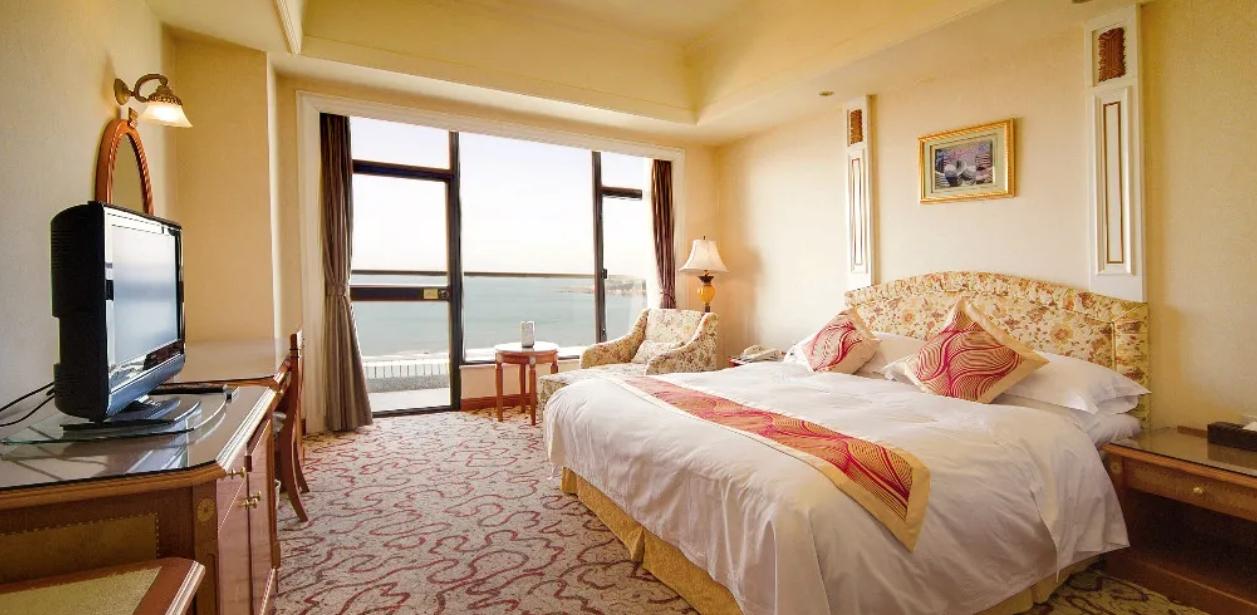 Huiquan Dynasty Hotel Qingdao Exteriör bild