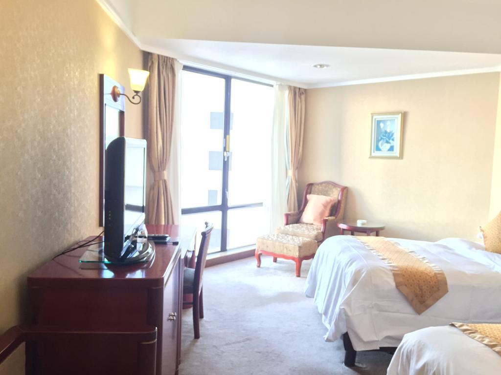Huiquan Dynasty Hotel Qingdao Exteriör bild