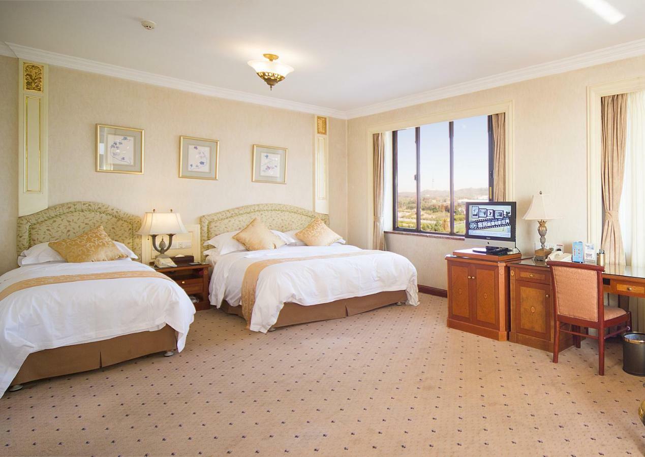 Huiquan Dynasty Hotel Qingdao Exteriör bild
